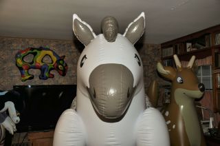 INFLATABLE BELGIAN DRAFT HORSE,  7 - FEET TALL.  REAL PUFFYPAWS GEN 2.  TOY/DISPLAY 4