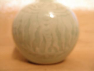 Chinese celadon bottle vase with incised phoenix medallion,  Yongzheng 6