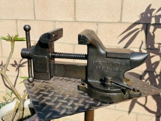 Vtg.  Erie Tool Superior No.  44,  Swivel Anvil Vise,  4  Jaw 26 Lbs Erie,  Pa Usa