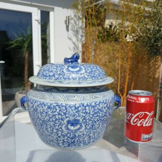 Good Large Antique Chinese 19th C Kangxi Style Blue & White Straits Rice Jar
