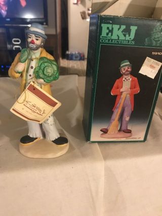 Vintage Flambro Figurine Emmett Kelly Jr.  Hobo Clown With Bell 9970c