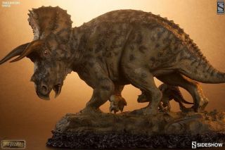 Sideshow Collectibles Triceratops Dinosauria Exclusive Jurassic Park