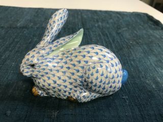 Vintage 4 3/8 " Herend Hungary Blue Fishnet Rabbit Bunny Figurine