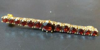 9ct (carat) Gold Garnet Set Bar Brooch (pin).  Vintage.  Fine Jewellery.  13 Stones