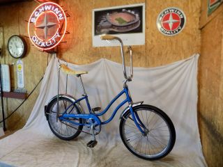 1976 Schwinn Fair Lady Stingray Muscle Bicycle Banana Seat Blue Vintage Lil Chik