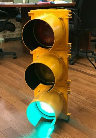 Real Traffic Light - - Wired W/ Controller & Ge Leds