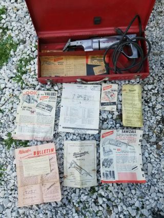 Vintage Milwaulkee Heavy Duty Sawzall Model 414 115v W/ Case