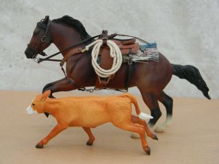 Breyer 2000 Roping Horse And Calf 6002 & Deluxe Western Performance Saddle Set
