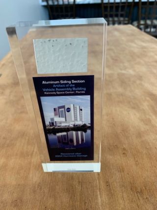 Nasa Lucite Vehicle Assembly Building Artifacr