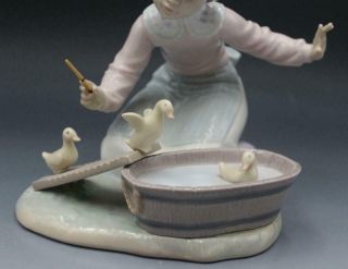 Vintage Lladro ' Its Your Turn ' 5959 Figurine Statue Girl Training Ducks 3