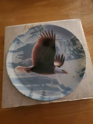 Knowles China " Majestic Birds " Series " The Bald Eagle " Collector Plate