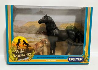 Breyer Wild Mustangs No.  750203 Eclipse,  Black Stallion & Tawny Cougar Nos