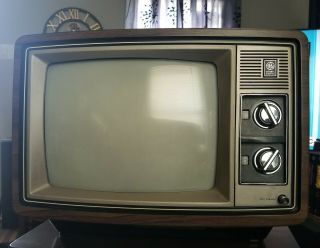 Vintage 13 " Ge Color Tv