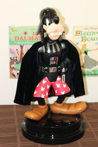 Disney Goofy Darth Vader Star Wars Weekends Big Fig Le Nib