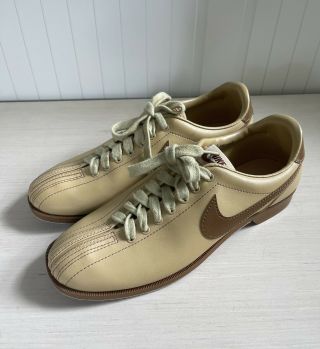 Vintage 70s/80s Nike Mens Bowling Shoes Tan Brown Swoosh Size 10.  5 Rare