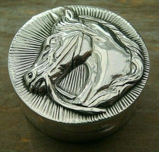 English Hallmarked Sterling Silver Pill / Snuff Box With Horse Head Lid Hunting