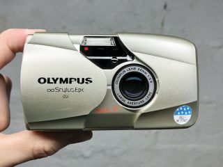Vtg Olympus Stylus Epic Dlx (mju Ii) Film Camera 35mm F/2.  8 Lens