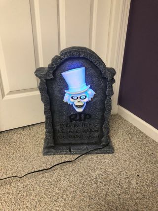 Disney Haunted Mansion Hatbox Ghost Big Figure Tombstone Lights Box