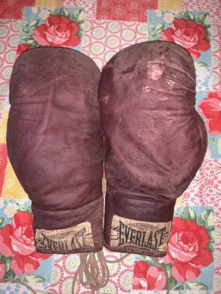 Vintage Everlast Boxing Gloves; Made In Usa On Label 8 Oz.