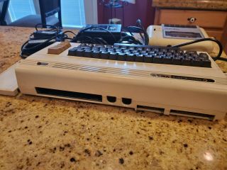 Vintage Commodore Vic - 20 Personal Computer w/Box & C2N Cassette Player 2