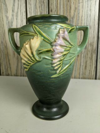 Vintage Roseville Pottery Freesia Green Double Handle Ceramic Vase 121 - 8