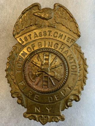 Obsolete 1st Assistant Chief Binghamton York Fire Department Hat Pin Badge