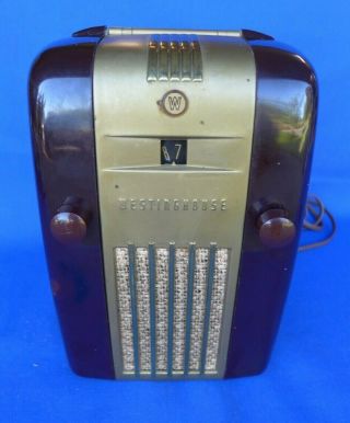 Vintage 1940s Westinghouse H - 126 Am Radio Little Jewel Refrigerator -
