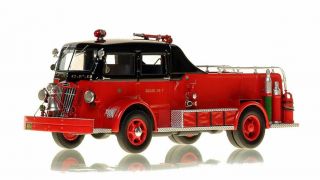 Chicago Fire Department 1952 Autocar Squad 7 1/50 Fire Replicas Fr057 - 7
