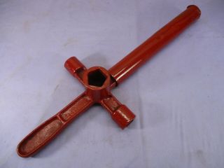 Vintage Chicago Fire Dept.  Hydrant Wrench Tool Water Valve Key & Leverage Handle