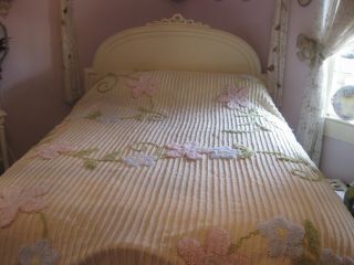 Vintage Cottage Chenille King Size Bedspread Yellow With Pink And Blue Floral