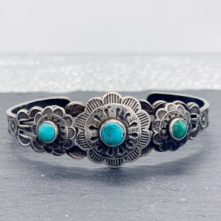 Vintage.  925 Sterling Silver Turquoise Bracelet Cuff Southwestern Navajo