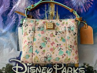 2020 Disney Epcot Flower & Garden Festival Dooney & Bourke Crossbody Bag Purse B