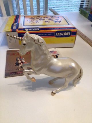 Breyer Horse White Pearl Unicorn Special No.  705496,  Upc 019756754969,  Usa