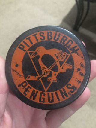 Vintage Rare 1970 - 73 Nhl Ccm Pittsburgh Penguins Duke Beer Practice Puck Game