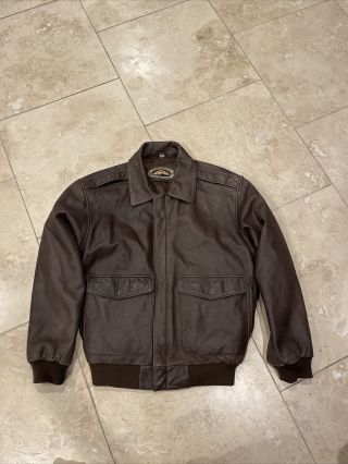 Vintage Orvis Mens Size M Bomber Style Brown Leather Jacket