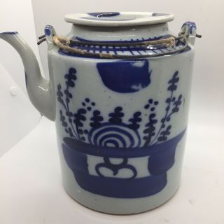 Large Early 19th C.  Antique Chinese Blue & White Teapot With Wire Handles