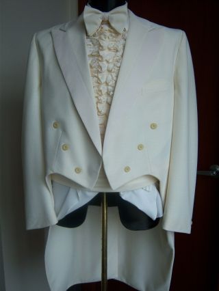 Vintage Ivory Tail Tuxedo Package - 70 
