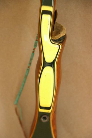 Vintage Bear Glass - Powered Kodiak Magnum Bow,  52 Inch,  45 Draw 3