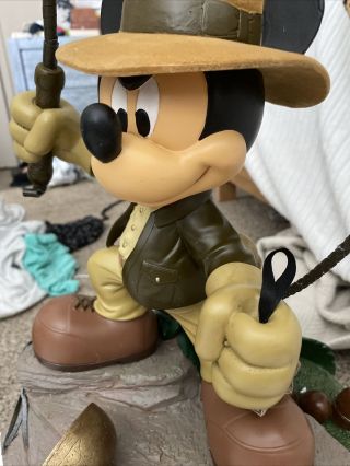 Disney Parks Exclusive Mickey Mouse As Indiana Jones Med Big Fig -