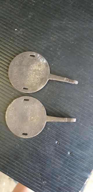 2 Vintage Newhouse 3 1/2 Trap Foot Plates Only