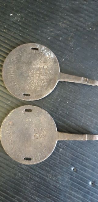 2 VINTAGE Newhouse 3 1/2 trap foot plates ONLY 2