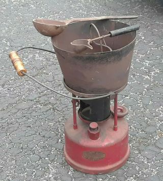 Vintage P.  Wall Mfg Supply Co Cast Iron Kerosene Oil Stove Burner Cooker