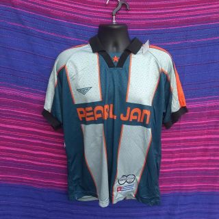 Vintage 1998 Pearl Jam World Tour Soccer Jersey Men’s Size Xl