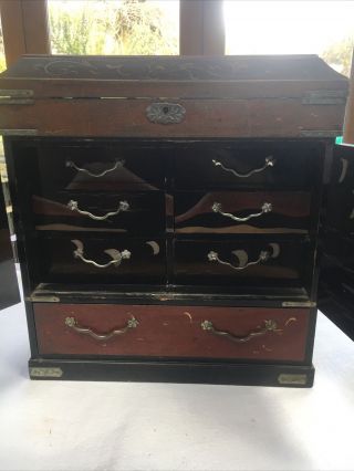 Vintage Japanese Lacquered Jewellery Box With Doors Revealling Drawers