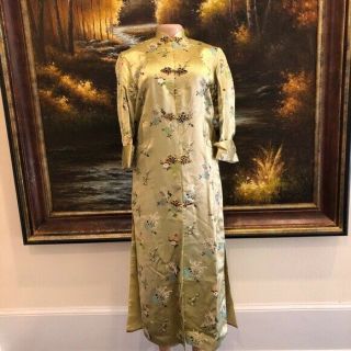 Vintage Embroidered Chinese Cheongsam Robe
