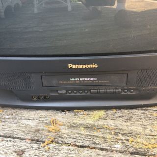 Panasonic 20 inch TV VCR Combo CRT Retro Gaming Vintage PV - M2089 No Remote 3