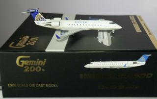 Gemini 200 G2ual795 Bombardier Crj - 200lr United Express N430aw In 1:200 Scale