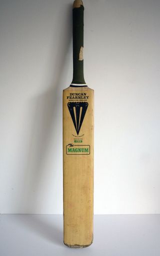 Vintage Duncan Fearnley - The Magnum - Cricket Bat