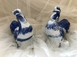 Vintage Chinese Cobalt Blue & White Ceramic/porcelain Rooster Figurine Set 2