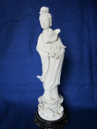 Antique Chinese Dehua Blanc De Chine Porcelain Guanyin Figure W/ Makers Mark